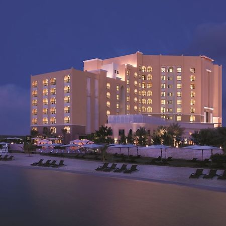 트레이더스 호텔 카르야트 알 베리 아부다비, 바이 샹그릴라 외부 사진